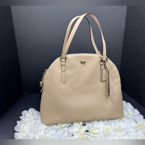Coach Handbags - COACH Peyton tan, medium size